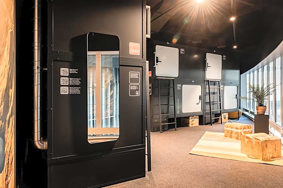 Capsule Hotel - Zurich Airport