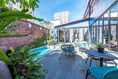 Tien Terrace Macalister