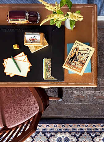 Graduate King Room