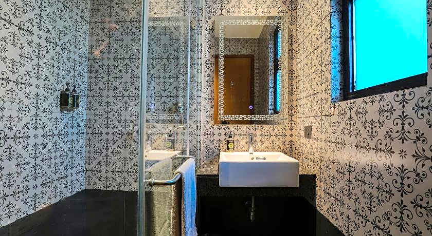 Hotel Bluestone - Nehru Place