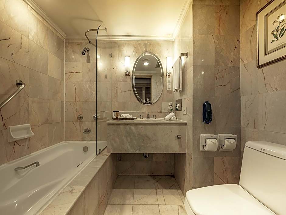 Arnoma Hotel Bangkok