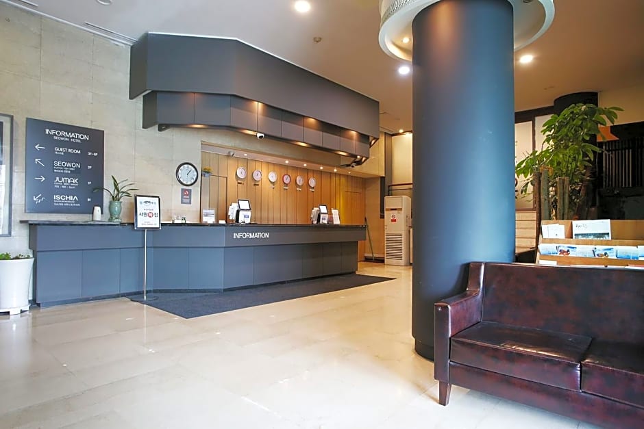 Ansan Seowon Tourist Hotel