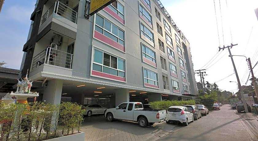 Canaries @38 Hotel by Baan Mina