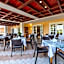 Crithoni's Paradise Hotel
