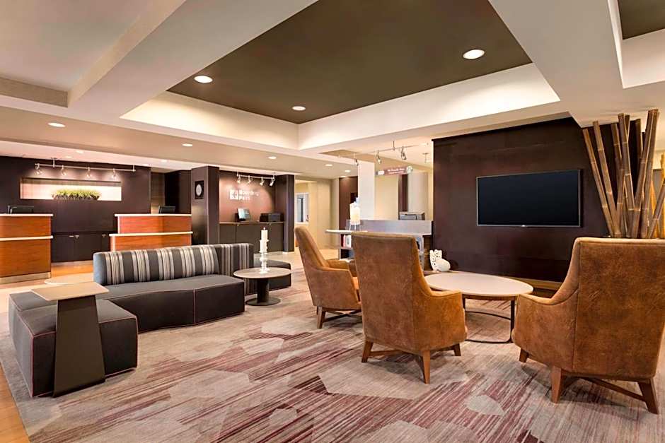 Courtyard by Marriott Bloomington Normal