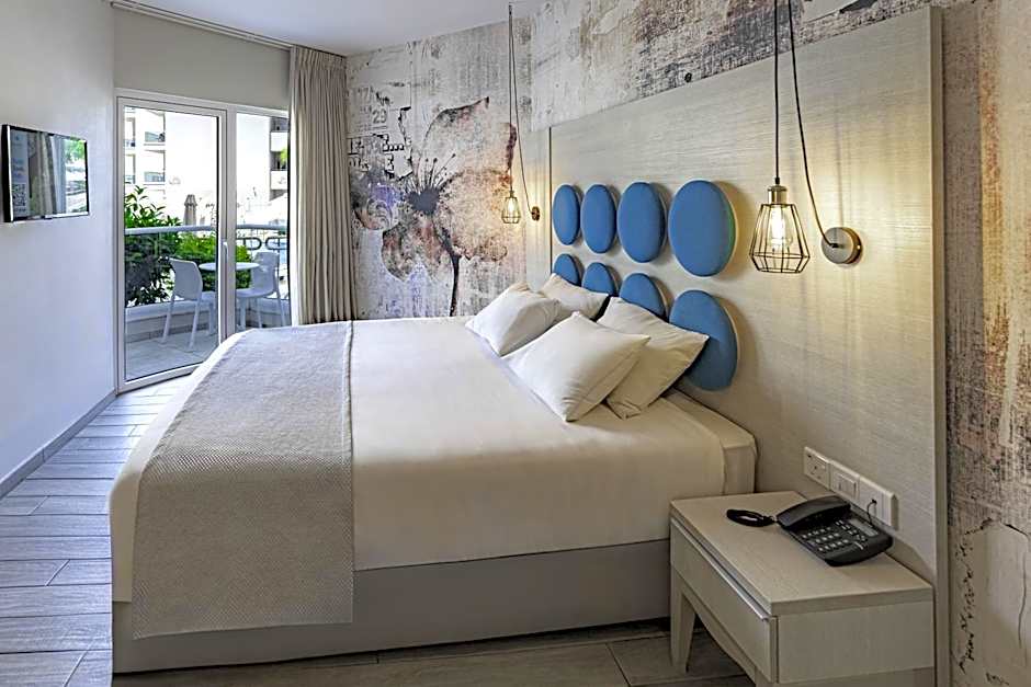 Vangelis Hotel & Suites