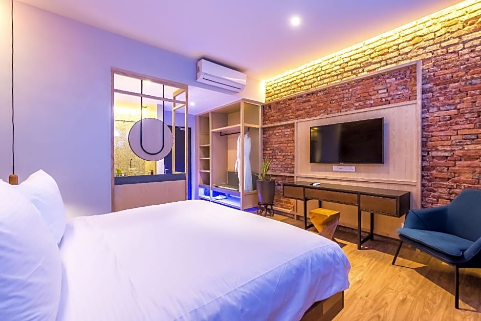 Tien Terrace Macalister