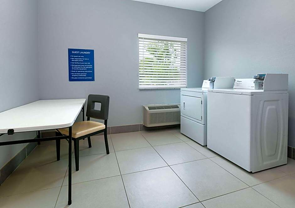 Days Inn by Wyndham Zachary LA