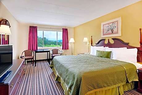 King Room - Non-Smoking