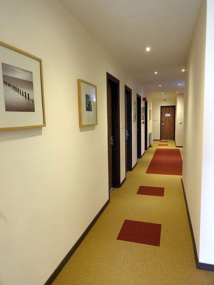 Hill View Hotel Apartments