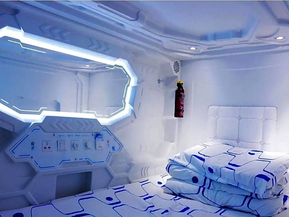 Jianpuke Space Capsule Backpacker Hostel