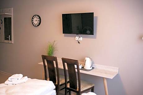 Double or Twin Room with Shower