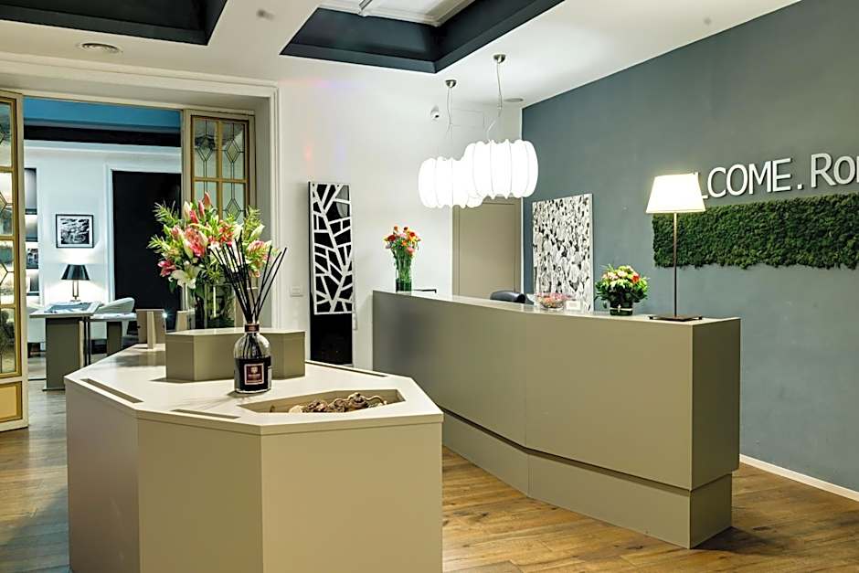 Piazza Farnese Luxury Suites