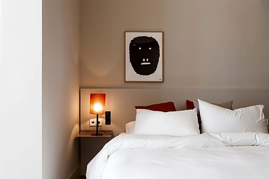 DestinationBCN - Universitat Rooms