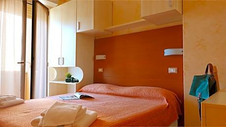 Deluxe Double or Twin Room with Beach Access