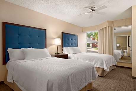 2 Dbl Mobility Acc Rollin Shwr Ste Nsmk Poolvw Separate Bdrm/living Rm-sofabed-full Kitchen Free Wif