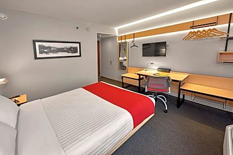 Queen Room