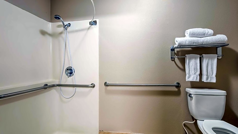 Best Western Oak Meadows Inn