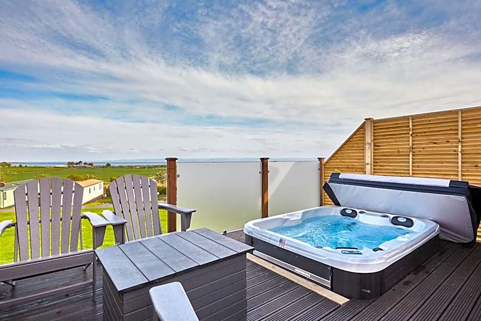 Letham Feus Lodge and Caravan Park