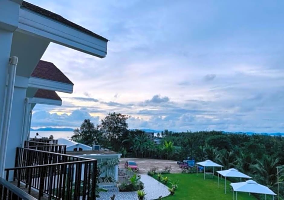 White Seaview Residence