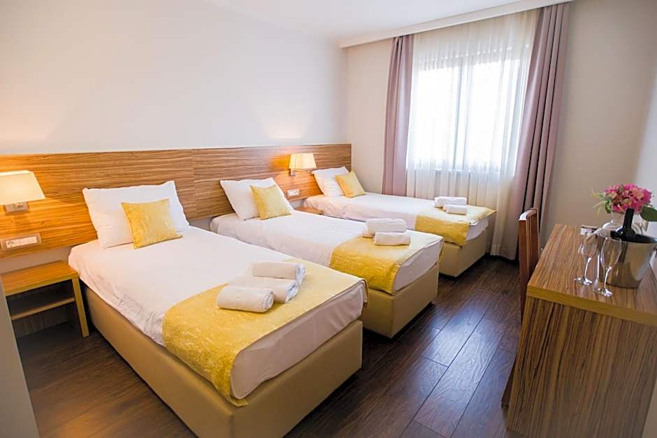 Hotel Luna