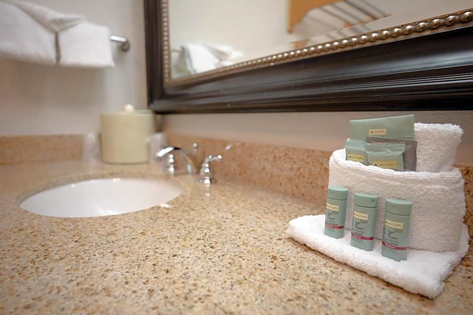 Best Western Inn At Face Rock