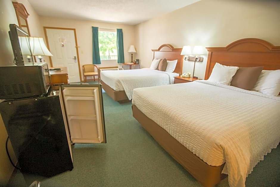 Photo 1 of 12 of Deluxe 2 Queen Beds
