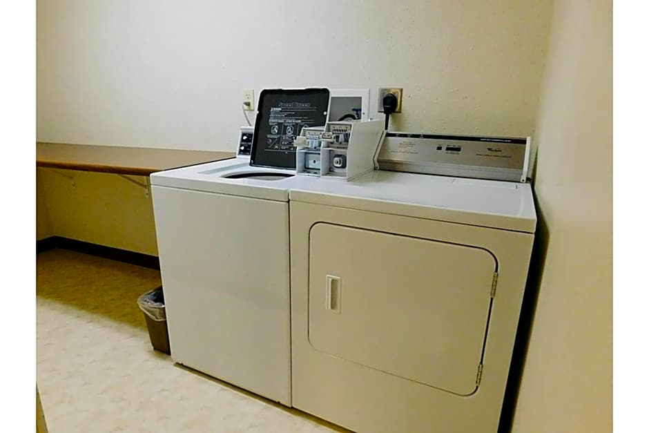 Homestead Inn Wolf Point Hwy 2