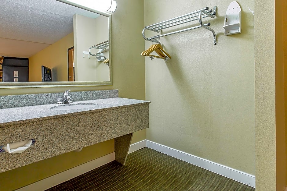 Rodeway Inn Lawton