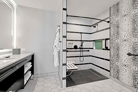 1 King Mobility Accessible W/Roll In Shower