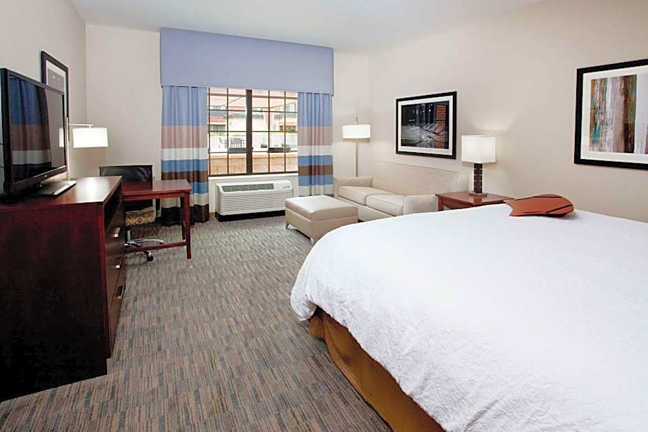 Hampton Inn By Hilton & Suites Chapel Hill/Carrboro