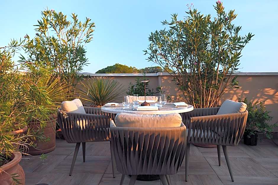 La Fleur Boutique Hotel