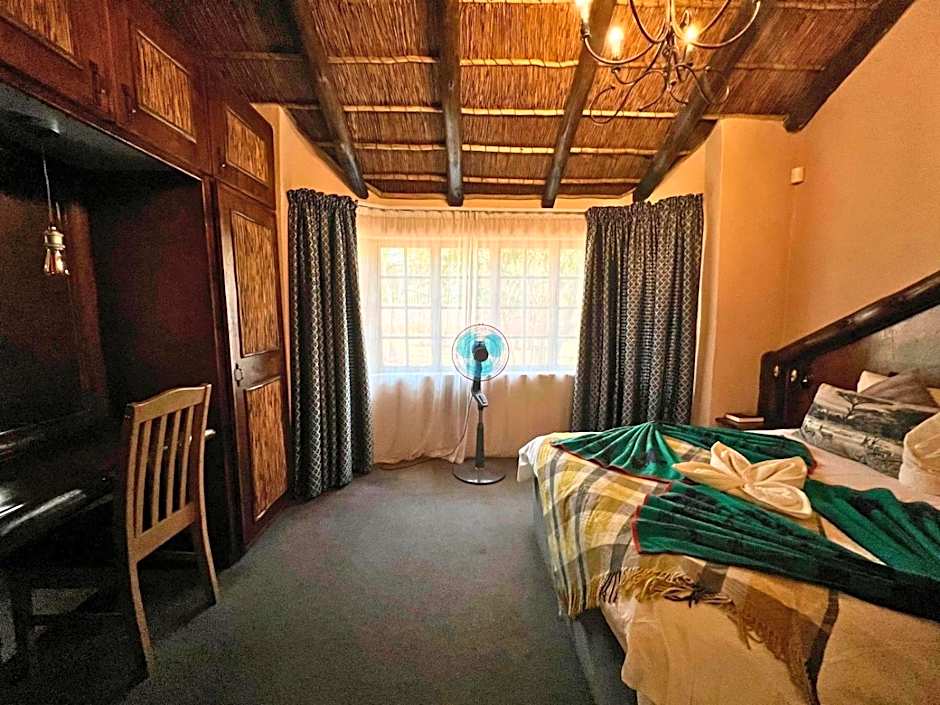 Motozi Lodge