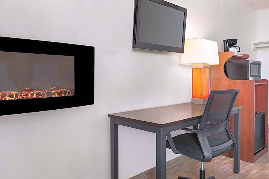 Baymont by Wyndham Fort Bragg