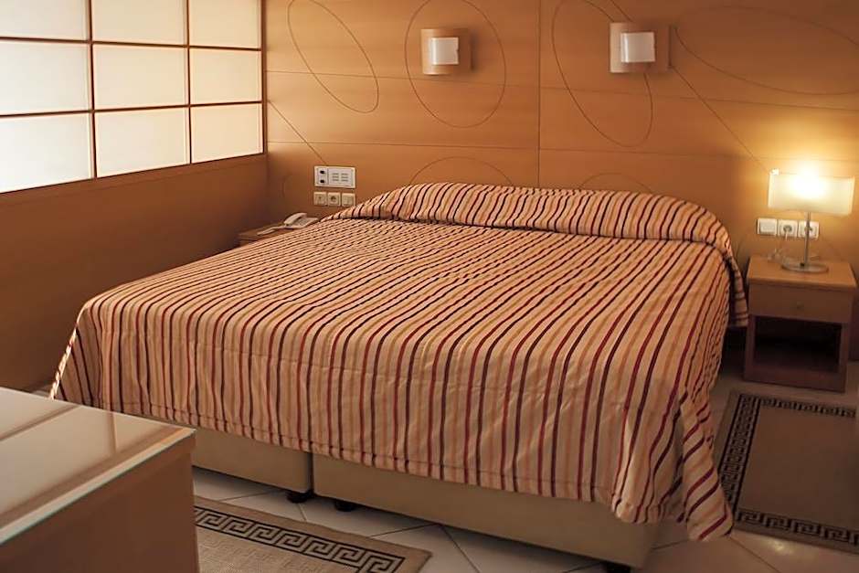 City Life Port Hotel 