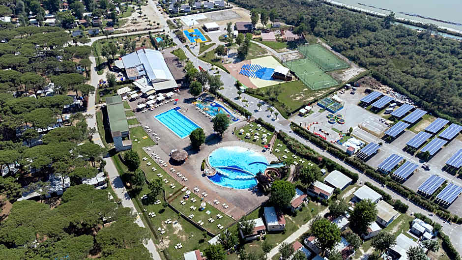 Club del Sole Spina Family Collection