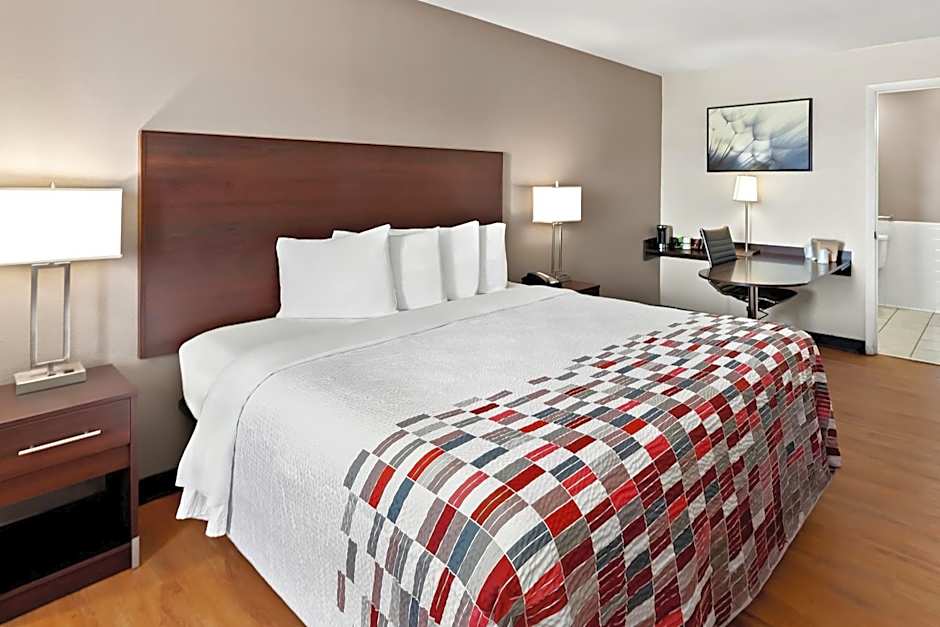 Red Roof Inn Muscle Shoals