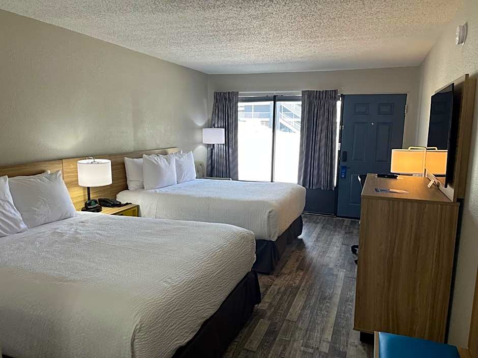 Days Inn by Wyndham Branson Ozarks