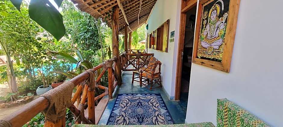 Salama & Mbuyuni Bungalows