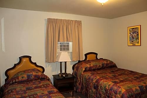 Siesta Motel