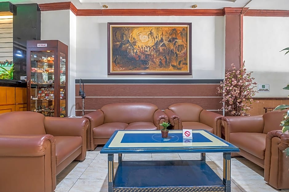 OYO 1090 Hotel Anging Mammiri Makassar