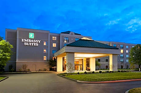Embassy Suites by Hilton Philadelphia Airport