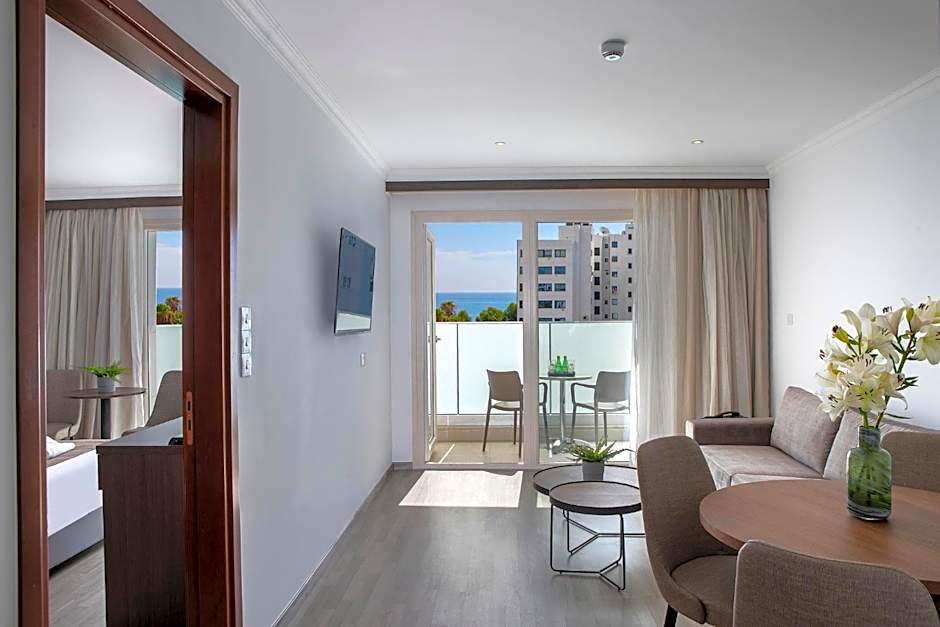 Kapetanios Limassol Hotel