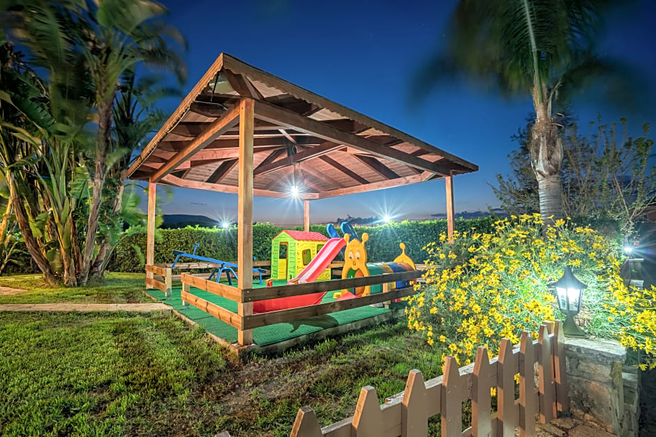 Armonia Studios & Apartments