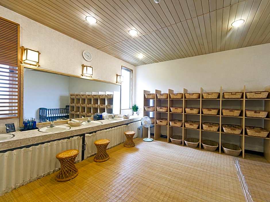 Kameyama Onsen Hotel