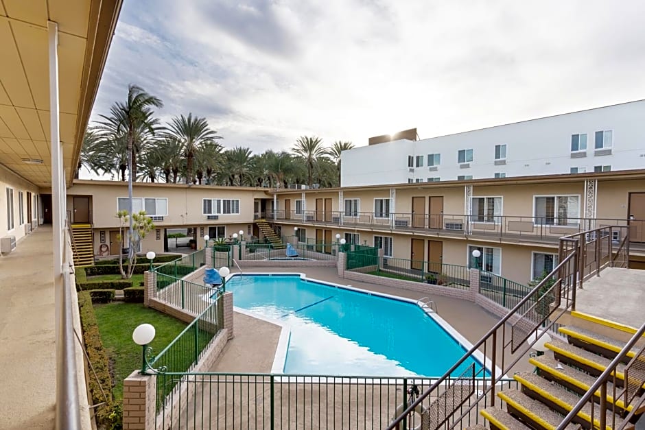 Americas Best Value Inn & Suites Anaheim