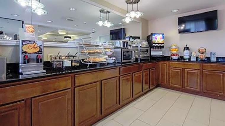 Best Western Plus Huntersville