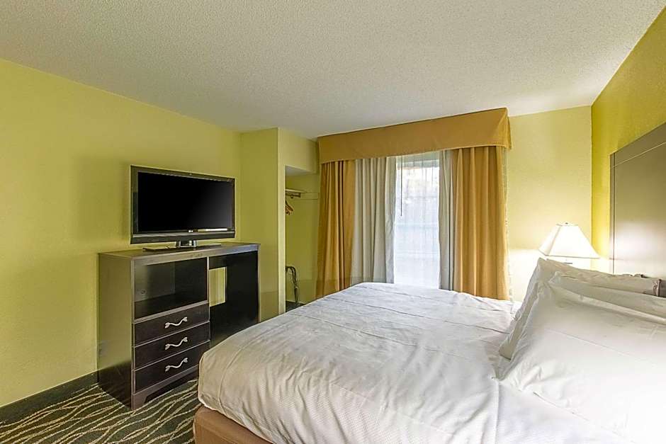 Clarion Inn Columbia Airport