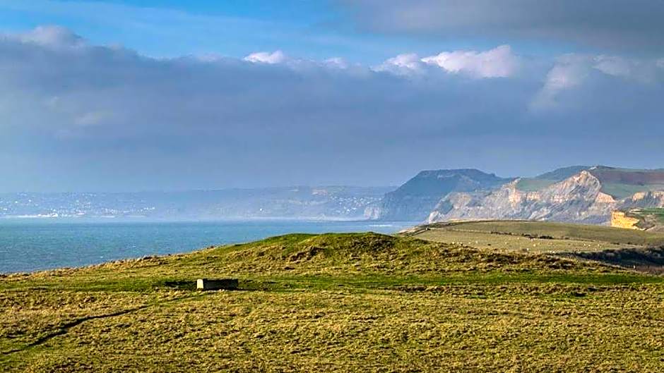 Chesil Beach Lodge Burton Bradstock Dorset DT64RJ