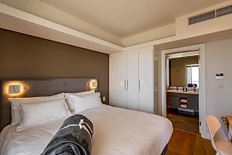 Four Bedroom Luxury Apartment 207